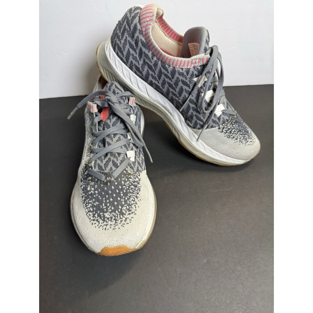 Brooks Bedlam Woman's Running Sneakers Gray Coral Size 8.5 Comfort